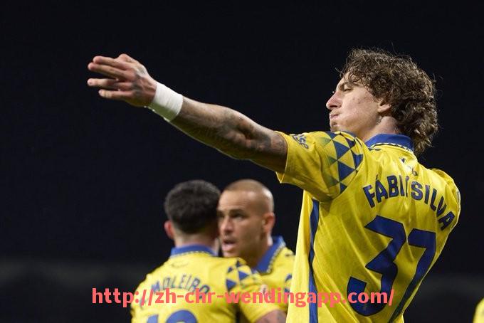 问鼎娱乐官网-新球员如何加入德甲俱乐部?流程与签约规则解读