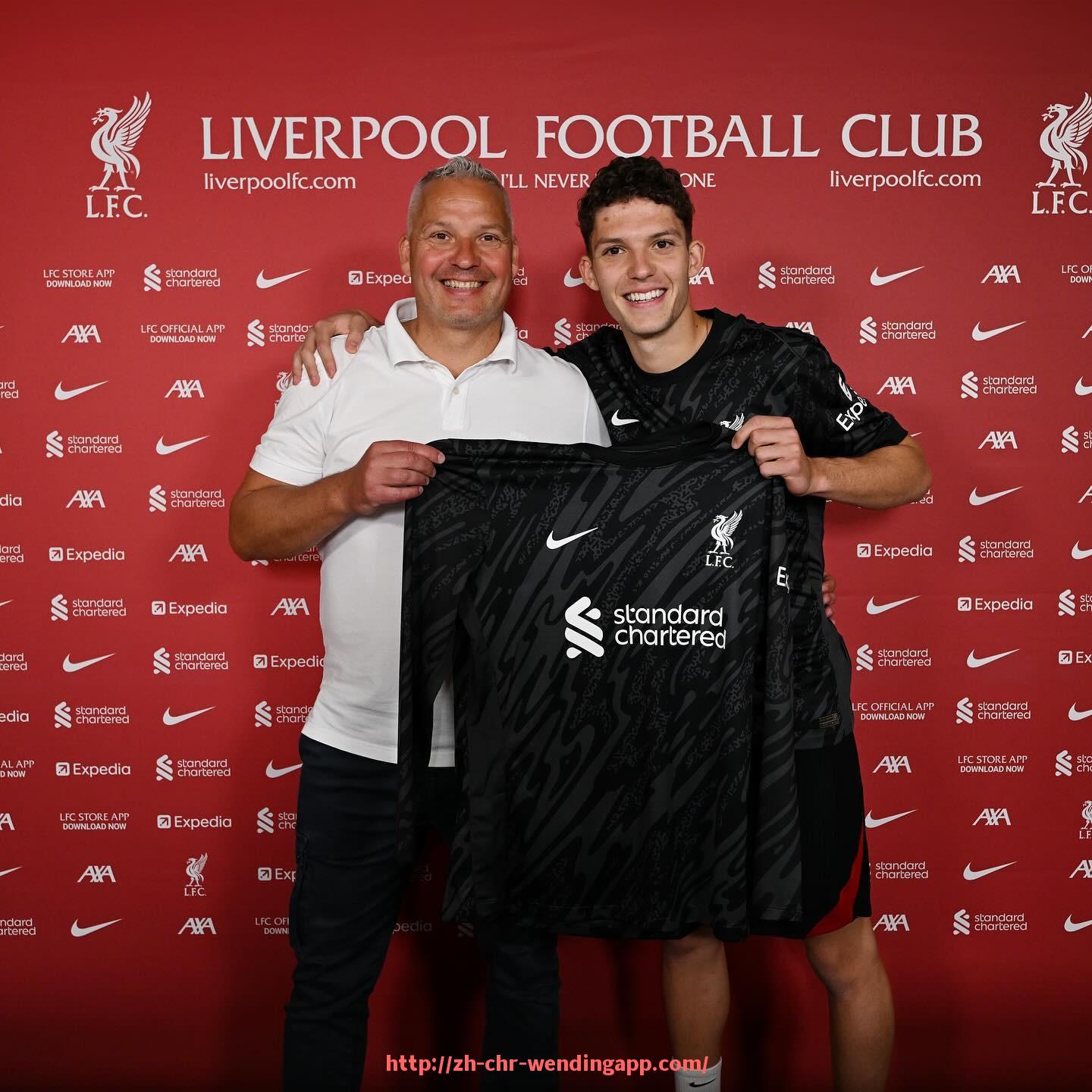 问鼎娱乐官网-世俱杯2023曼联战术布置详解：攻防体系与临场调整